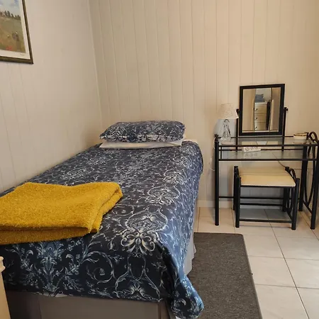 La Lune Guest house *